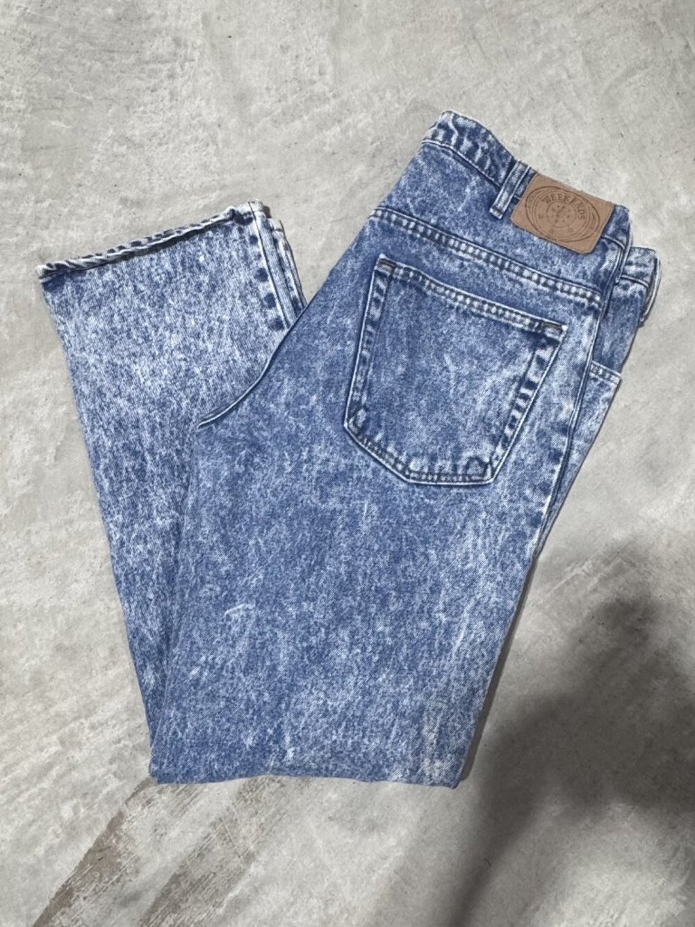 Vintage WEEKENDS acid wash jeans W34 L30